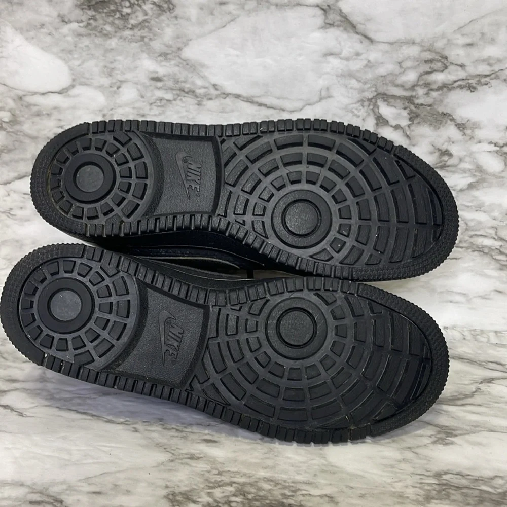 Nike Court Borough Mid Winter Triple Black Shoes Mens Size 9